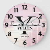 Bleke lavendel verstoord door monogram grote klok (Voorkant)