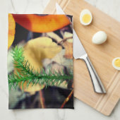 Bleke Oranje wilde paddenstoelen sluiten dicht Theedoek (Quarter Fold)