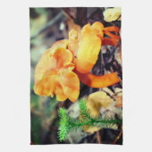 Bleke Oranje wilde paddenstoelen sluiten dicht Theedoek (Verticaal)