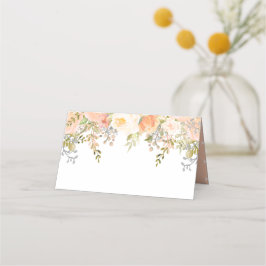 Bleke perzik Rozen waterval met groen Plaatskaartje