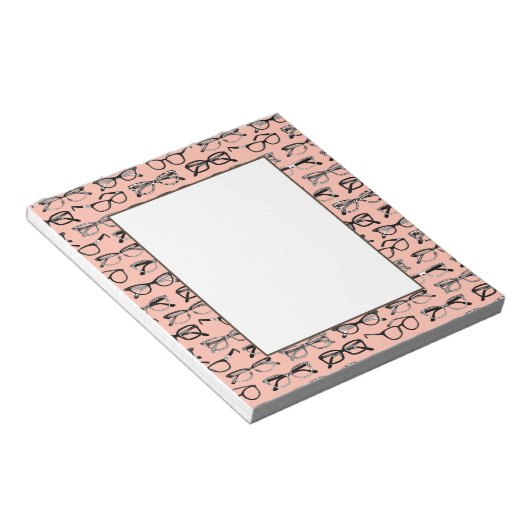 Bleke roze bril, eigeel, eierkleding notitieblok (Schuin)