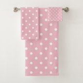 Bleke roze en witte pooldots bad handdoek (Insitu)