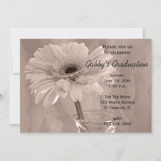 Bleke roze gekleurde Daisy Graduy Party Invitation Kaart (Voorkant)