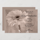 Bleke roze gekleurde Daisy Graduy Party Invitation Kaart (Voorkant / Achterkant)