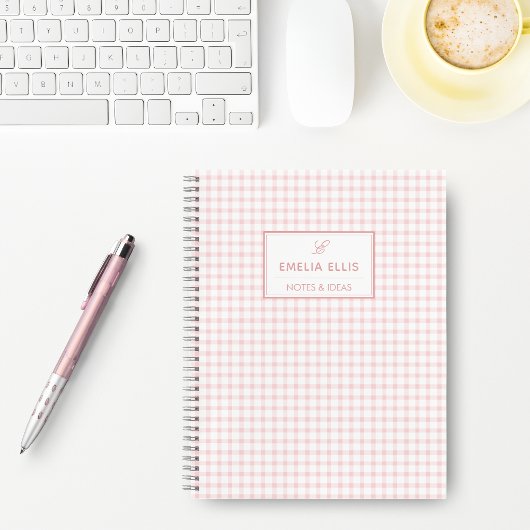 Bleke Roze Gingham Grandmillennial Monogram Naam N Notitieboek