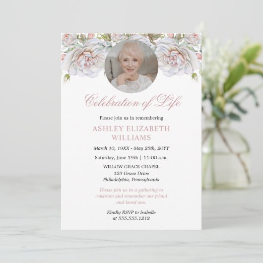 Bleke roze rozen bloedige viering van het leven kaart (Staand voorkant)