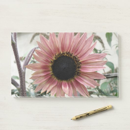 Bleke roze zonnebloem post-it® notes (Op bureau)