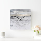 Bleke schuimkaapskop van de oceaan, IJsland Vierkante Klok (Huis)