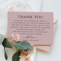 Bleke stoffige roze minimalistische typografie bru