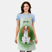 Blenheim Cavalier King Charles Spaniel Op Groen Schort (Gedragen)