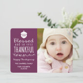 Blessed and Thankful Thanksgiving Foto Plum Feestdagenkaart (Staand voorkant)
