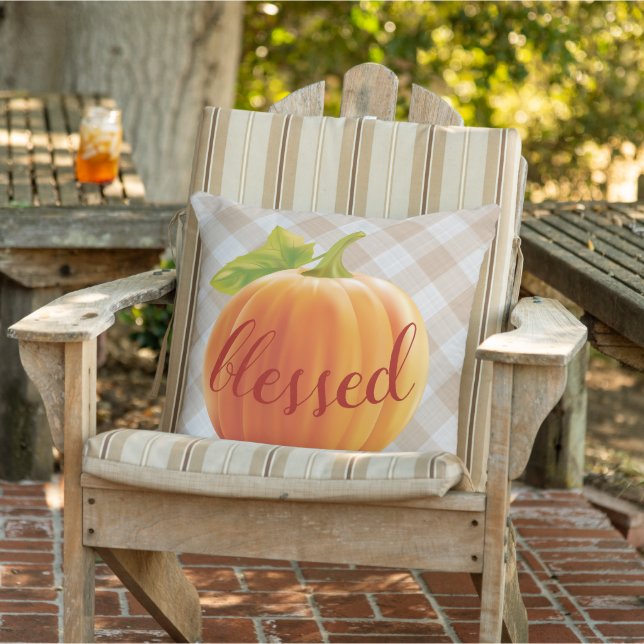 Blessed Autumn Harvest Pumpkin on Gingham Buitenkussen (Stoel)