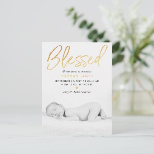 "Blessed" Gold Foil Foto geboorteaankondiging Aankondigingskaart (Staand voorkant)