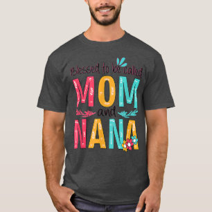 Blessed heet mama en Nana Floral Grandma M T-shirt