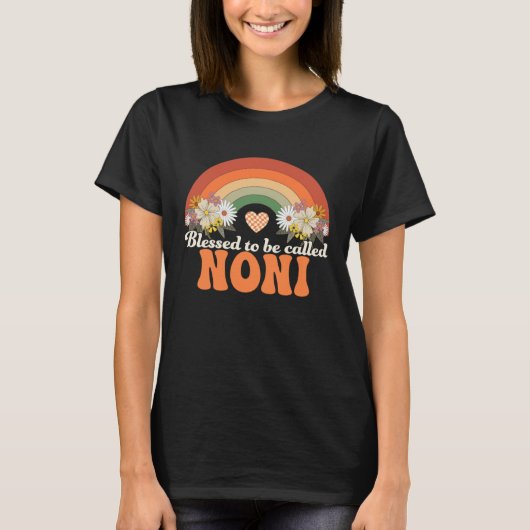 Blessed To Be Called Noni Groovy Rainbow Noni Hipp T-shirt (Voorkant)
