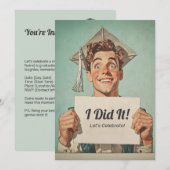 Blij afgestudeerde met uitnodiging (Voorkant / Achterkant)