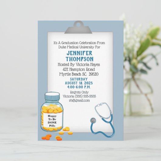 Blij dat de uitnodigingen van de Verpleegkundepart (Staand voorkant)