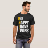 Blij dat ik een tweelingzwangerschap heb... moeder t-shirt (Voorkant volledig)