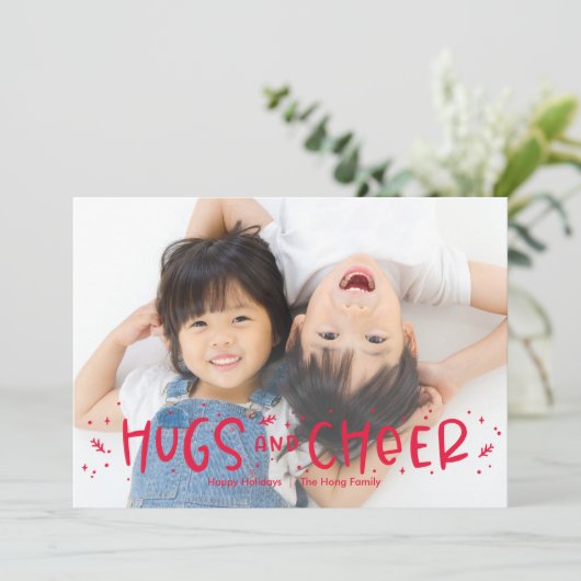 Blij-editabele kleur-holiday-fotokaart met knuffel feestdagenkaart (Staand voorkant)