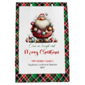 Blij Grappige Kerstman Speelse Rode Groene Cadeaut Medium Cadeauzakje (Voorkant)
