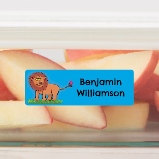 Blij leeuw met vlinder cartoon gepersonaliseerd labels (Aangebracht)
