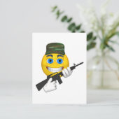 Blij met een pistool met een pet briefkaart (Staand voorkant)