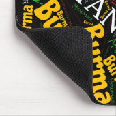 Blij over Myanmar Flag Colors Patriotic Muismat (Hoek)