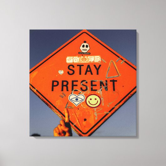 Blijf Cadeau, Oranje wegwijzer graffiti Canvas Afdruk (Voorkant)