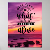 Blijf dicht bij wat je in leven houdt poster (Voorkant)