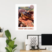 Blijf doorgaan Inspirerend coddiwompling schildpad Poster (Thuiskantoor)