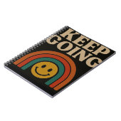 Blijf doorgaan: positiviteit in elke stap notitieboek (Linkerzijde)