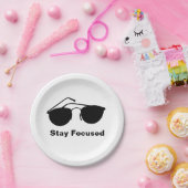 Blijf geconcentreerd in 2026 papieren bordje (Feest)