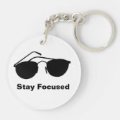 Blijf geconcentreerd in 2026 sleutelhanger (Achterkant)