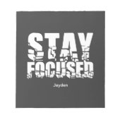 Blijf gefocust Motivatie zin met typografie Notitieblok (Voorkant)