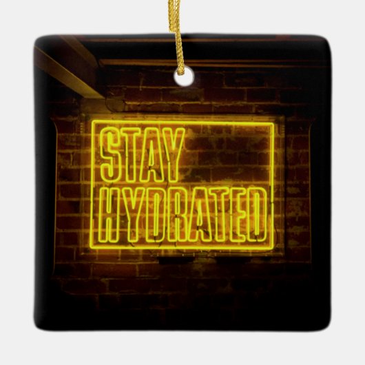 Blijf gehydrateerd Neon Yellow Sign Keramisch Ornament (Voorkant)