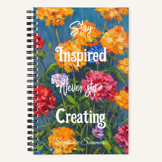 Blijf geïnspireerd, stop nooit anjer bloem volwass notitieboek (Voorkant)