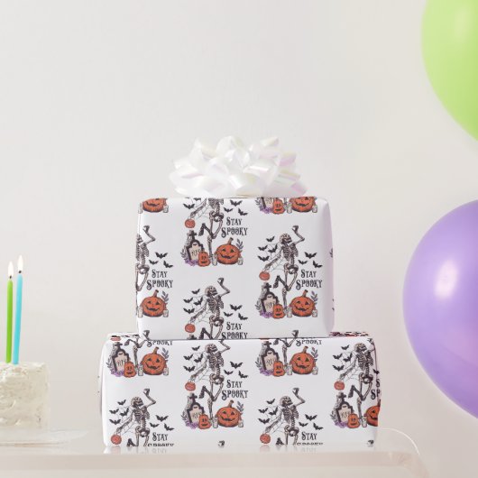 Blijf Griezelig Kerkhof Skelet Wit Halloween Cadeaupapier (Feestgeschenken)