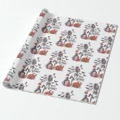 Blijf Griezelig Kerkhof Skelet Wit Halloween Cadeaupapier (Uitgerold)