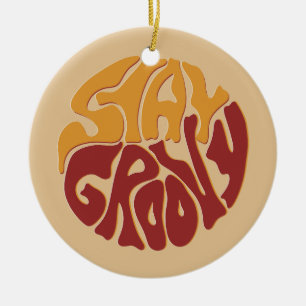 Blijf Groovy met een plons rood en geel Keramisch Ornament