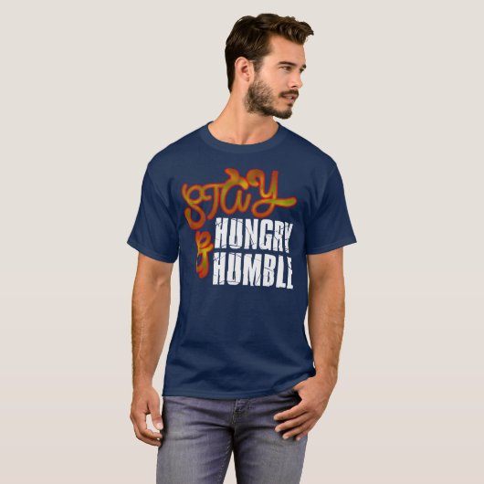 Blijf Hongaars en nederig T-shirt (Voorkant volledig)