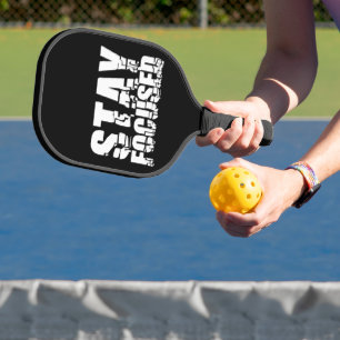 Blijf in de gaten Motivatie zin met zwarte tekst Pickleball Paddle