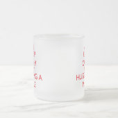 Blijf kalm door een Mule te knuffelen Matglas Koffiemok (Center)