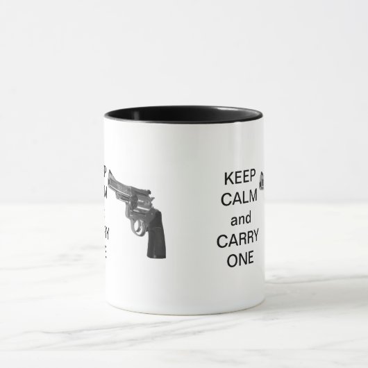 Blijf kalm en draag een (pistool) mok (Midden)