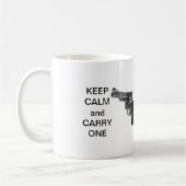 Blijf kalm en draag een (pistool) mok (Links)