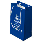 Blijf kalm en laat het grappige blauwe cadeauzakje (Achterkant Gekanteld)