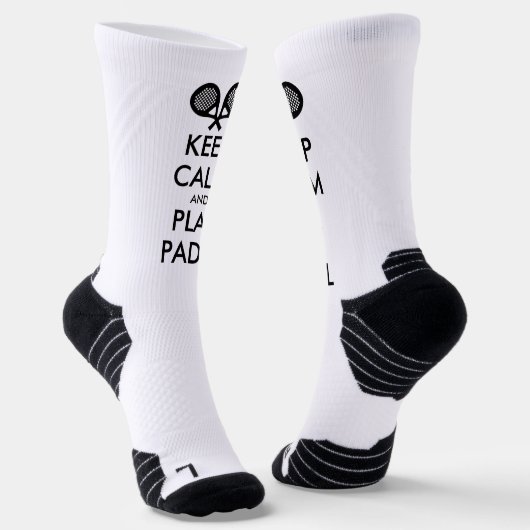 Blijf kalm en speel Padel atletische sport crew so Sokken (Gebogen)