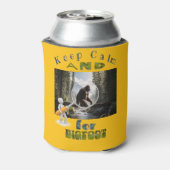 Blijf kalm en zoek naar Bigfoot beste bigfoot Blikjeskoeler (Blikje Achterkant)