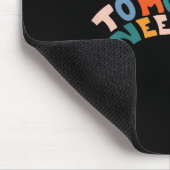 Blijf morgen, je hebt zelfmoord preventie nodig. muismat (Hoek)