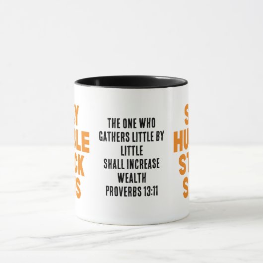 BLIJF NEDERIG STACK SATS Aangepaste Bitcoin Invest Mok (Midden)