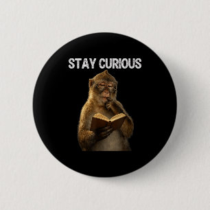 Blijf nieuwsgierig grappige aap boekenwurm leest b ronde button 5,7 cm